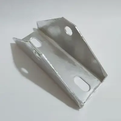 Conector suport triunghiular